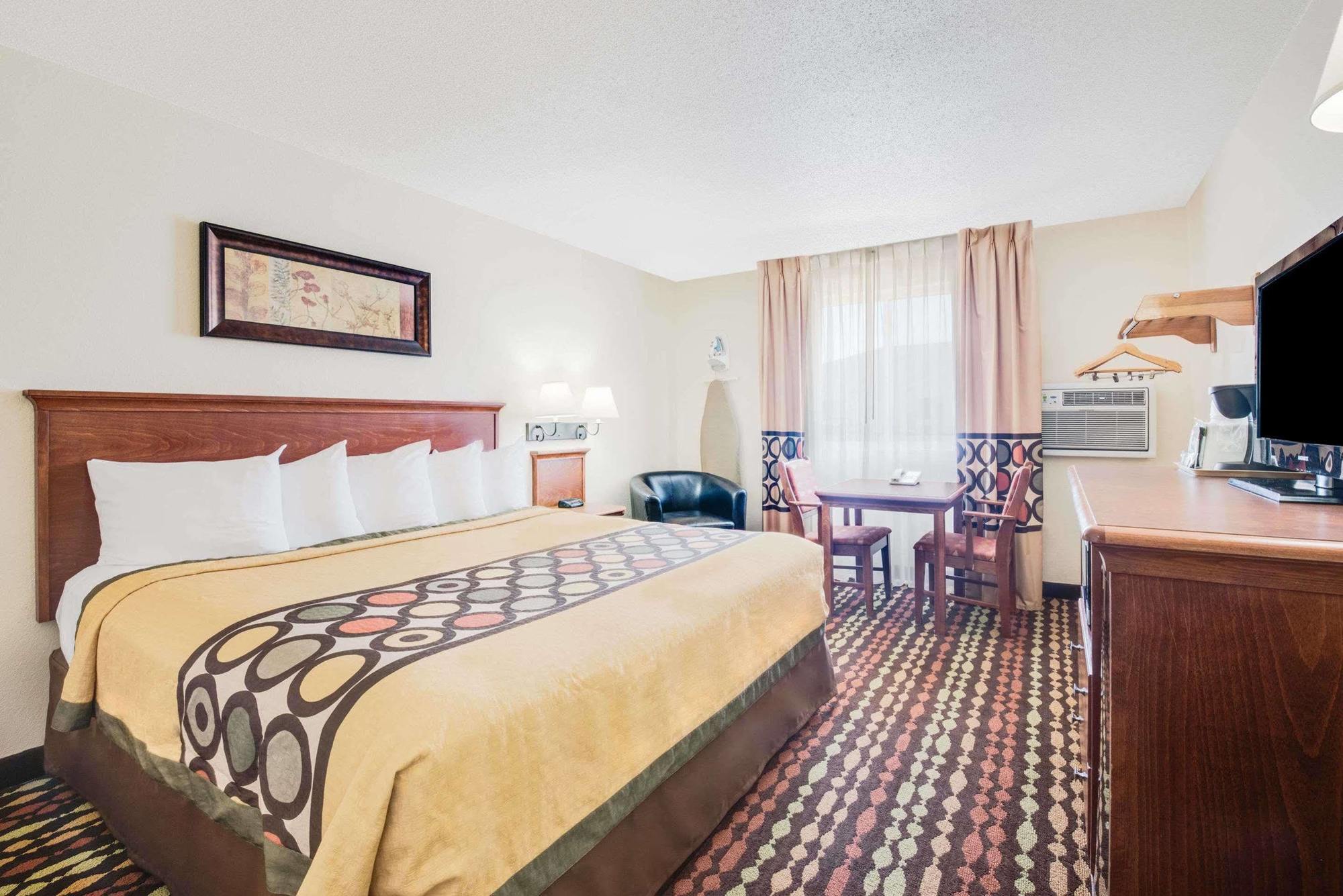 Super 8 By Wyndham Grand Forks Hotel ภายนอก รูปภาพ