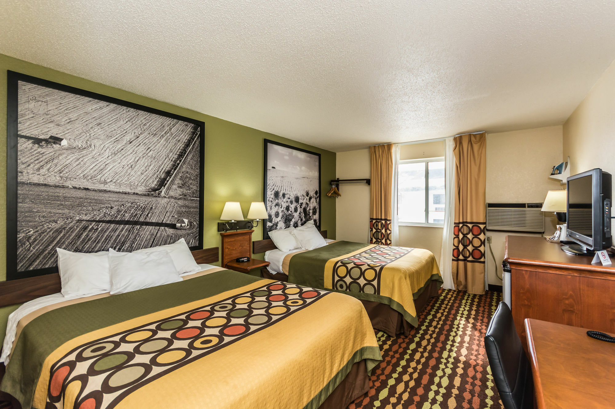 Super 8 By Wyndham Grand Forks Hotel ภายนอก รูปภาพ